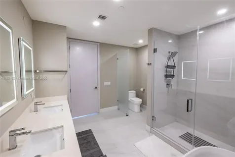 17550 Collins Avenue Sunny Isles Beach FL 33160