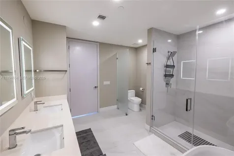 17550 Collins Avenue Sunny Isles Beach FL 33160
