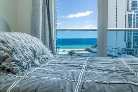 17550 Collins Avenue Sunny Isles Beach FL 33160