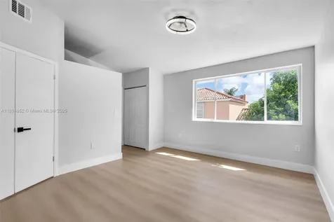 191 NW 85th Place Miami FL 33126