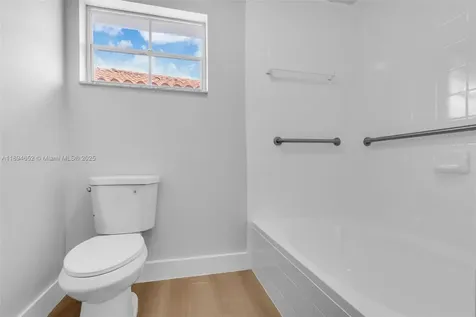 191 NW 85th Place Miami FL 33126