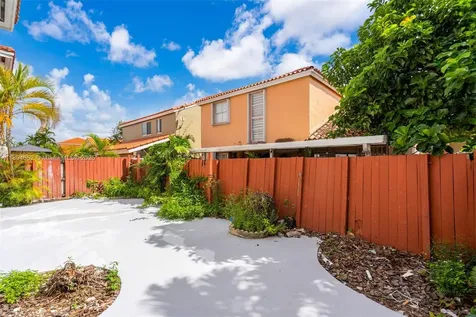 191 NW 85th Place Miami FL 33126