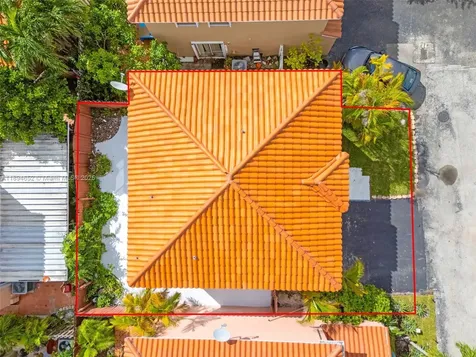 191 NW 85th Place Miami FL 33126