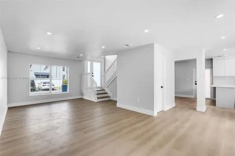 191 NW 85th Place Miami FL 33126