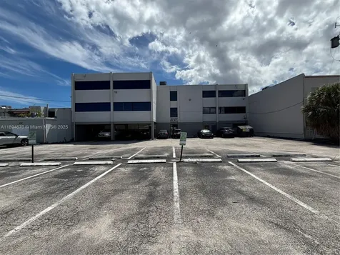 2727 E Oakland Park Boulevard Fort Lauderdale FL 33306