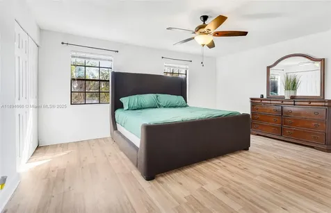 9435 NW 42nd Street Sunrise FL 33351