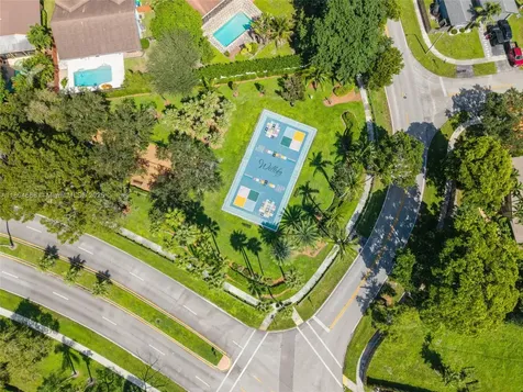 9435 NW 42nd Street Sunrise FL 33351