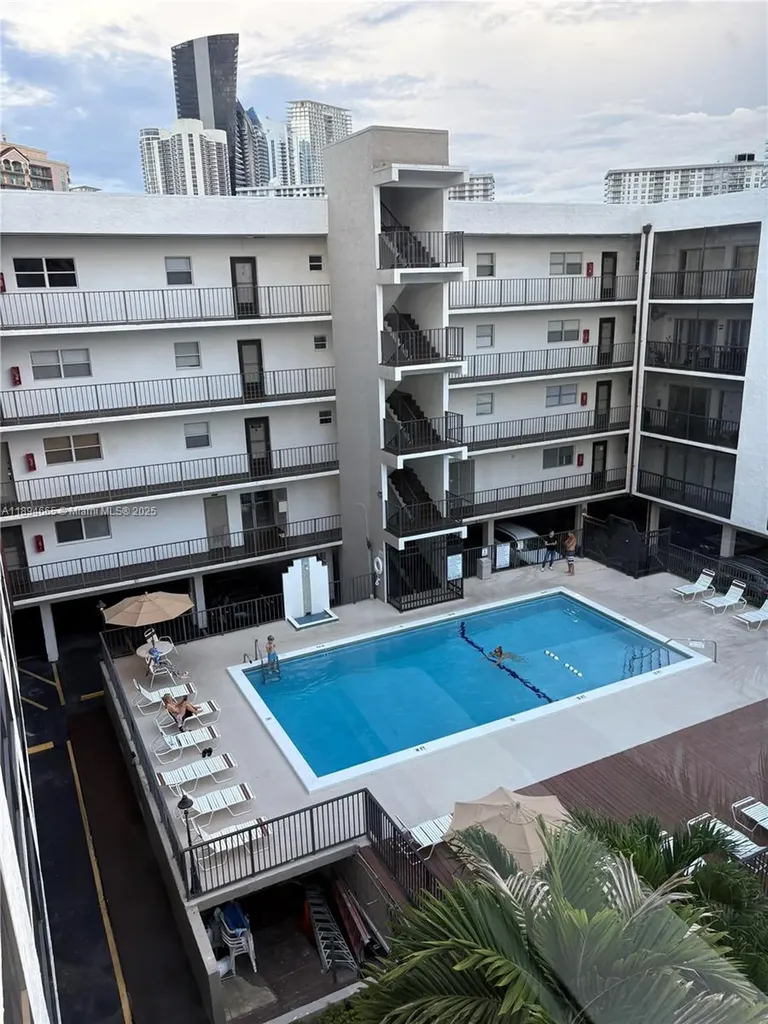 201 178th Drive Sunny Isles Beach FL 33160
