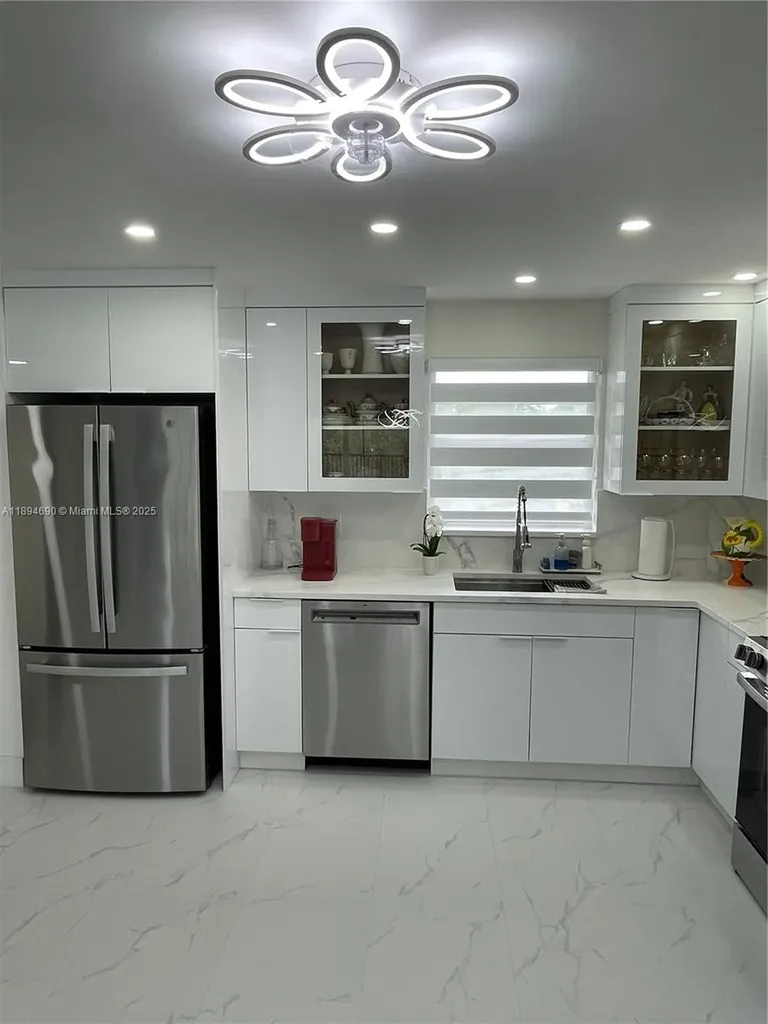 150 S Hollybrook Terrace Pembroke Pines FL 33025