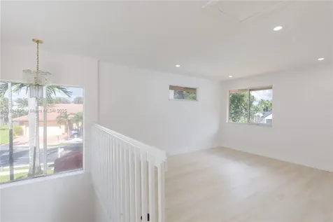 1361 SW 104th Avenue Pembroke Pines FL 33025