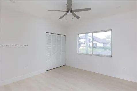 1361 SW 104th Avenue Pembroke Pines FL 33025