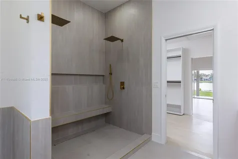 1361 SW 104th Avenue Pembroke Pines FL 33025