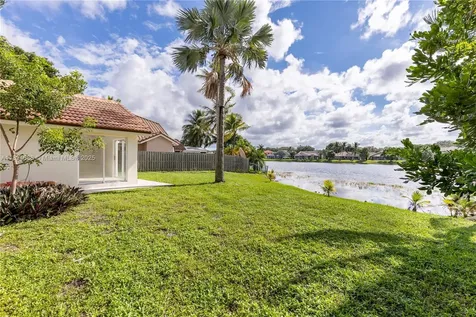 1361 SW 104th Avenue Pembroke Pines FL 33025