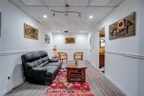 1121 NW 29th Street Miami FL 33127