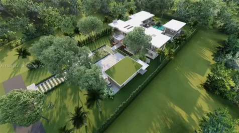 5095 SW 82nd Street Miami FL 33143