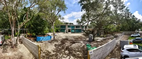 5095 SW 82nd Street Miami FL 33143