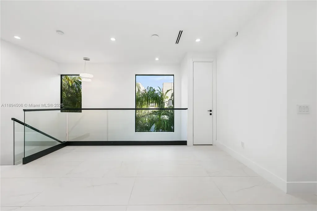 815 NE 17th Terrace Fort Lauderdale FL 33304