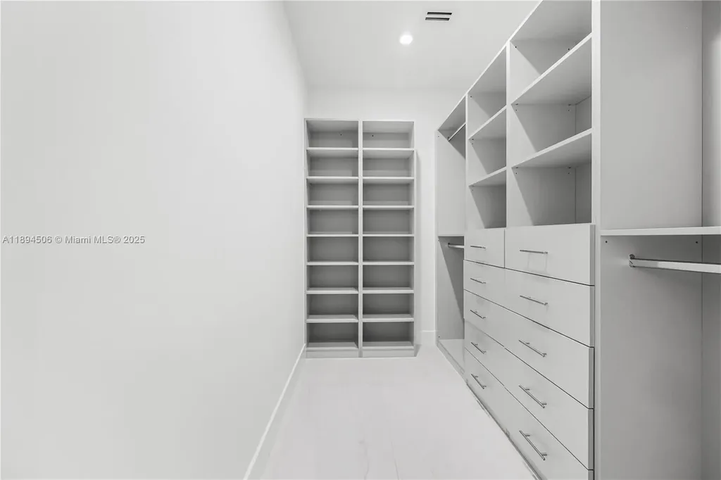 815 NE 17th Terrace Fort Lauderdale FL 33304