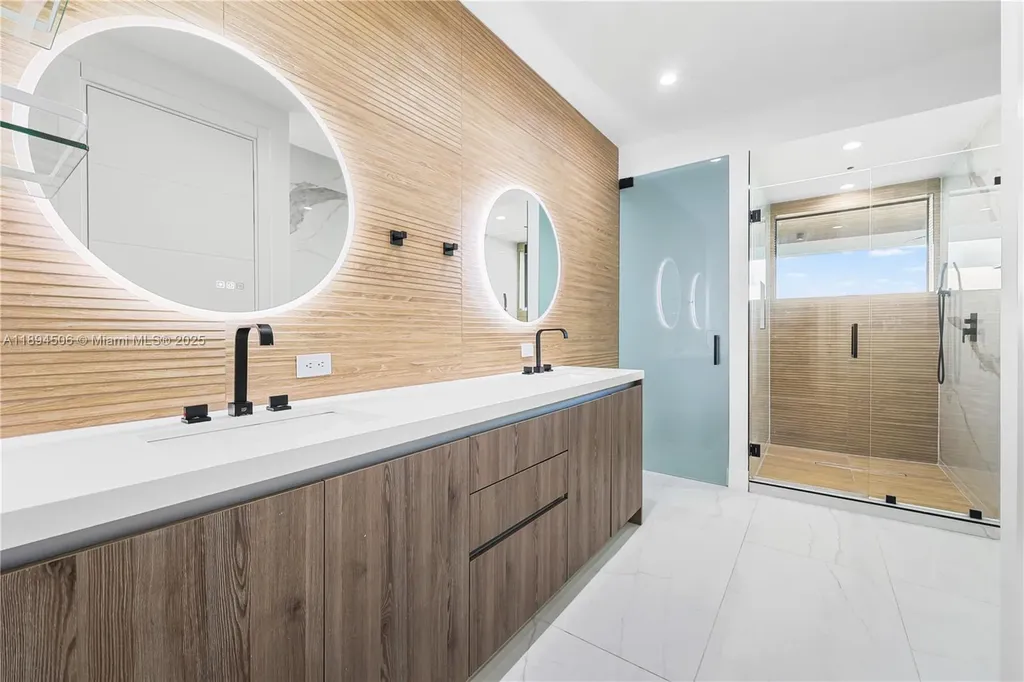 815 NE 17th Terrace Fort Lauderdale FL 33304