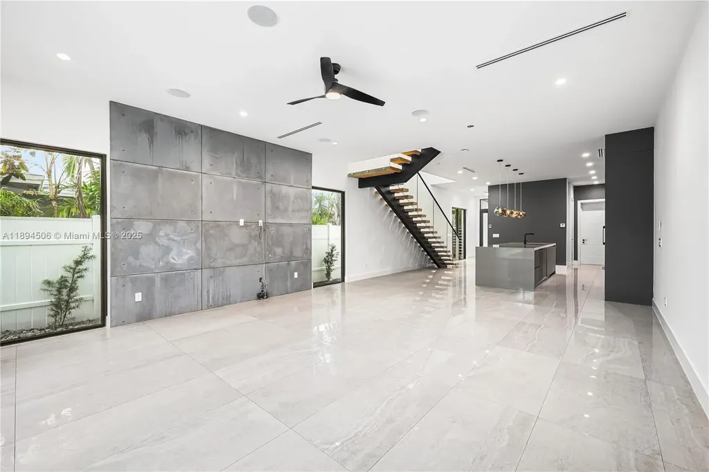 815 NE 17th Terrace Fort Lauderdale FL 33304