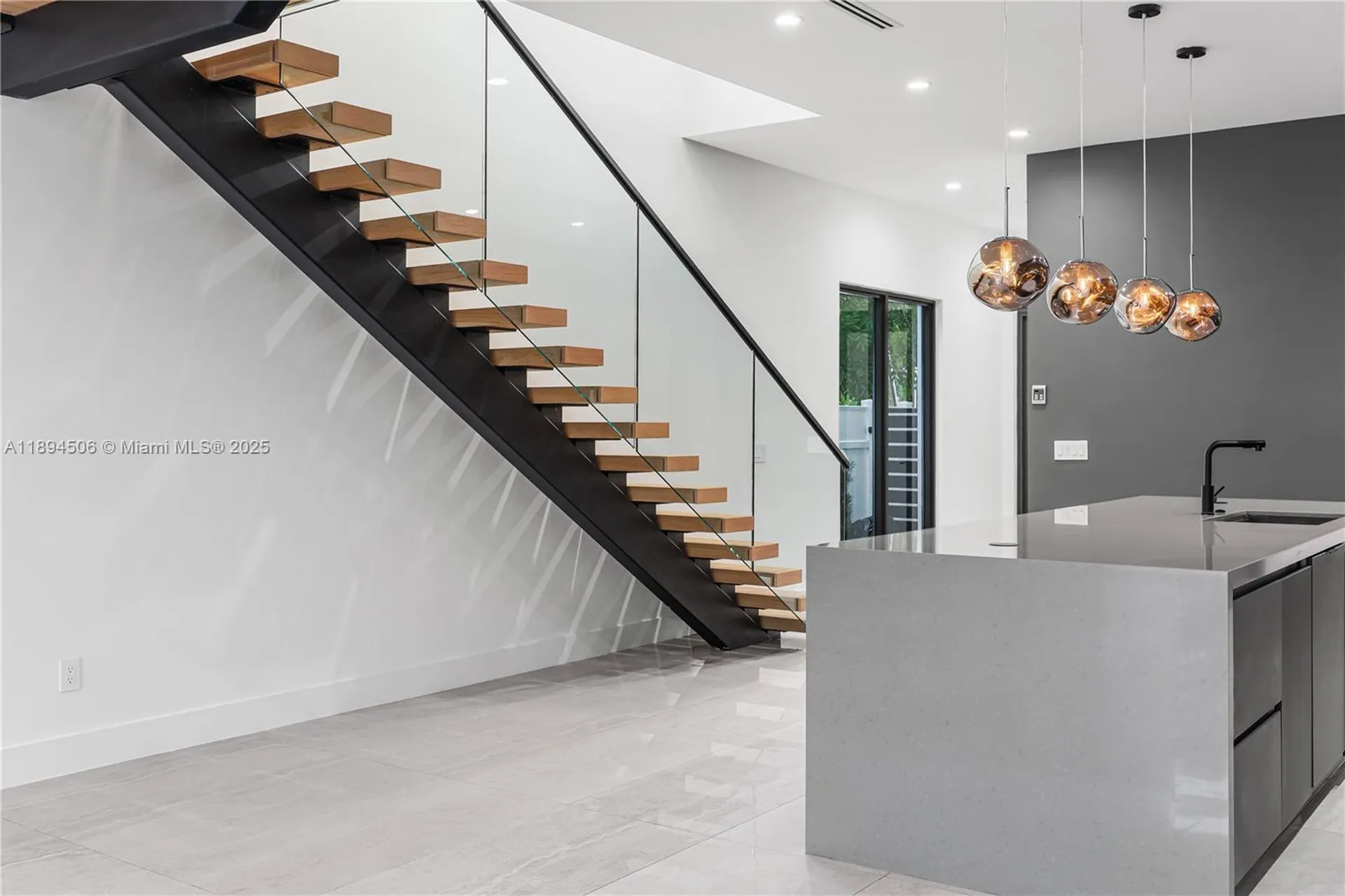 815 NE 17th Terrace Fort Lauderdale FL 33304