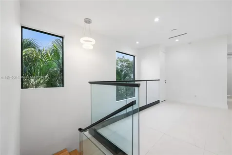 815 NE 17th Terrace Fort Lauderdale FL 33304