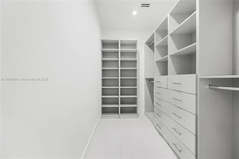 815 NE 17th Terrace Fort Lauderdale FL 33304