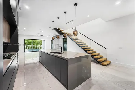 815 NE 17th Terrace Fort Lauderdale FL 33304