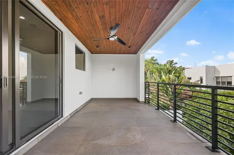 815 NE 17th Terrace Fort Lauderdale FL 33304