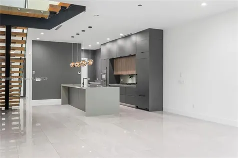 815 NE 17th Terrace Fort Lauderdale FL 33304