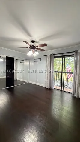 2450 W 67th Place Hialeah FL 33016