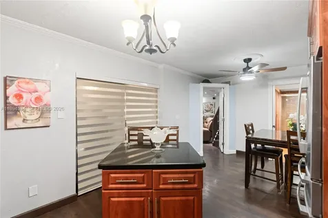 2450 W 67th Place Hialeah FL 33016