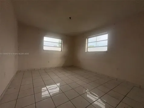 1250 W 26th Place Hialeah FL 33010