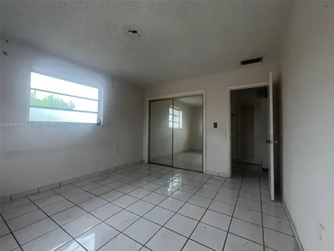 1250 W 26th Place Hialeah FL 33010
