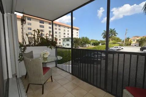 1250 W 26th Place Hialeah FL 33010