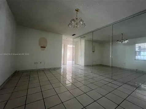 1250 W 26th Place Hialeah FL 33010