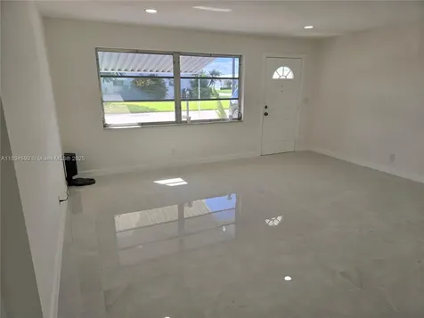 600 SW 8th Place Boynton Beach FL 33426