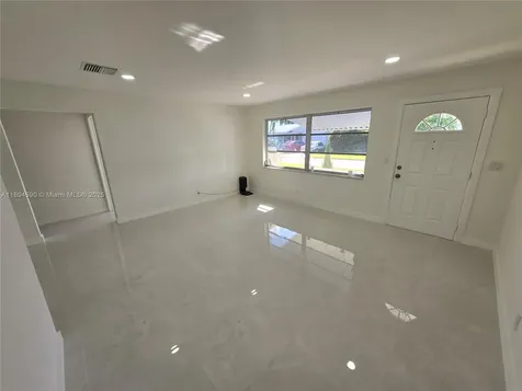 600 SW 8th Place Boynton Beach FL 33426