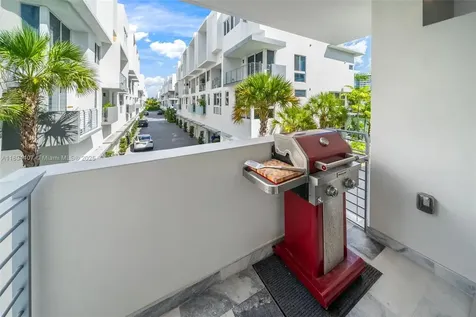 33 N Shore Drive Miami Beach FL 33141