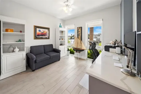 33 N Shore Drive Miami Beach FL 33141