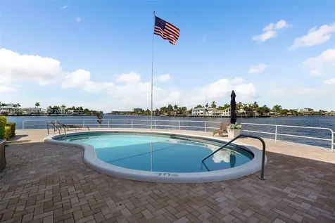 1201 S Riverside Drive Pompano Beach FL 33062