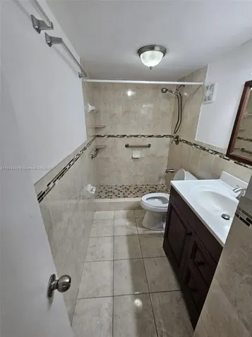 1555 W 44th Place Hialeah FL 33012