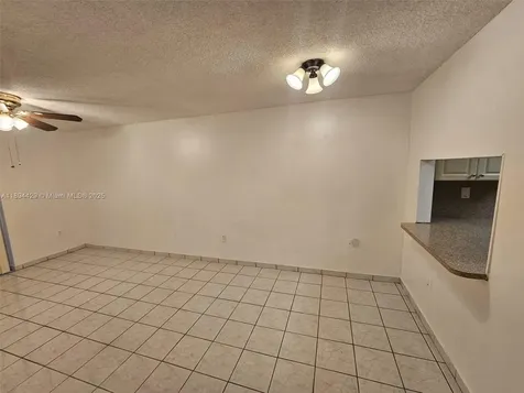 1555 W 44th Place Hialeah FL 33012