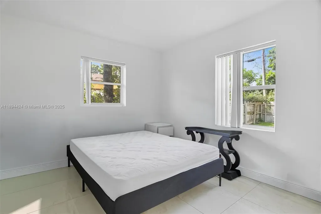 510 N 56th Avenue Hollywood FL 33021