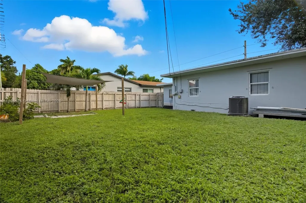 510 N 56th Avenue Hollywood FL 33021