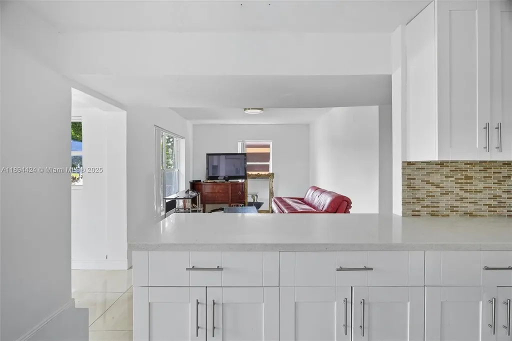 510 N 56th Avenue Hollywood FL 33021