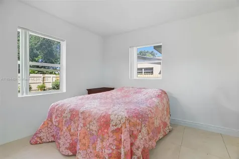 510 N 56th Avenue Hollywood FL 33021