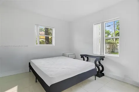 510 N 56th Avenue Hollywood FL 33021