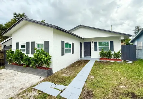 2230 Farragut Street Hollywood FL 33020