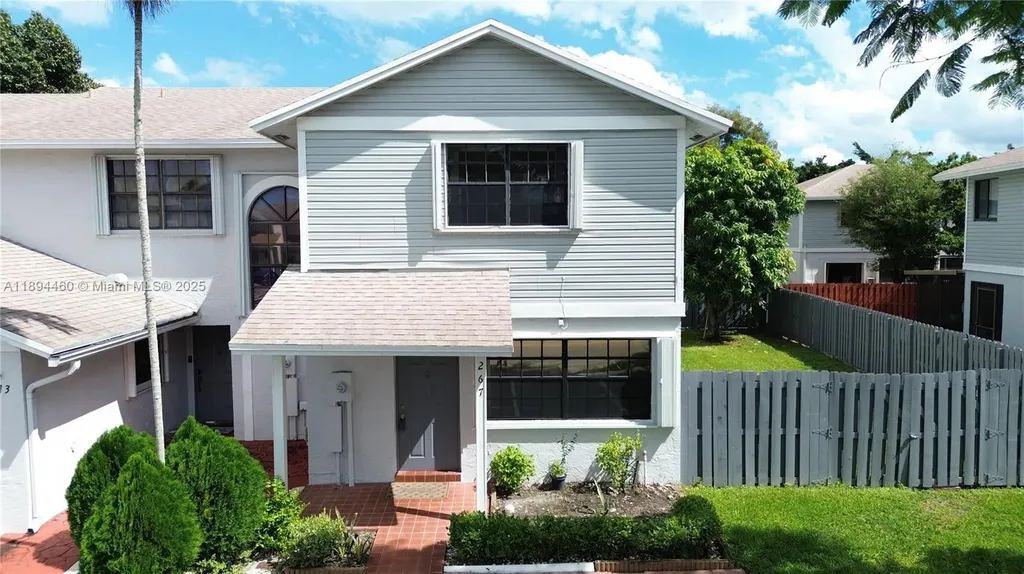 267 NW 106th Terrace Pembroke Pines FL 33026